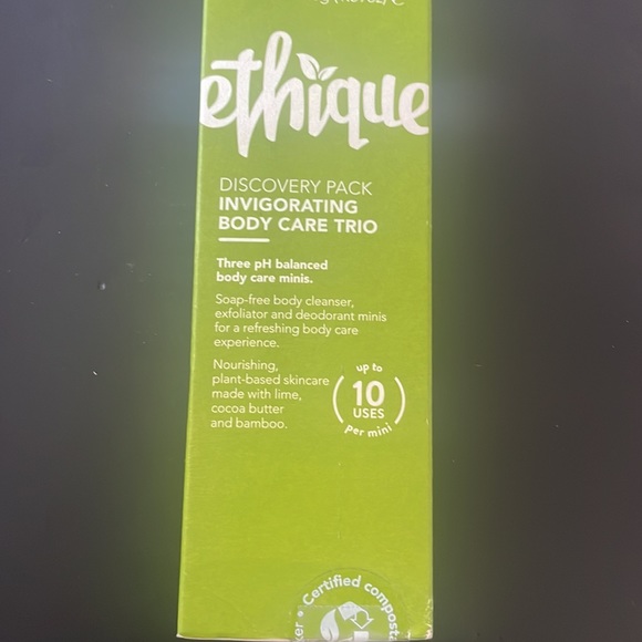 Brand new Beauty Bundle! - Picture 5 of 6